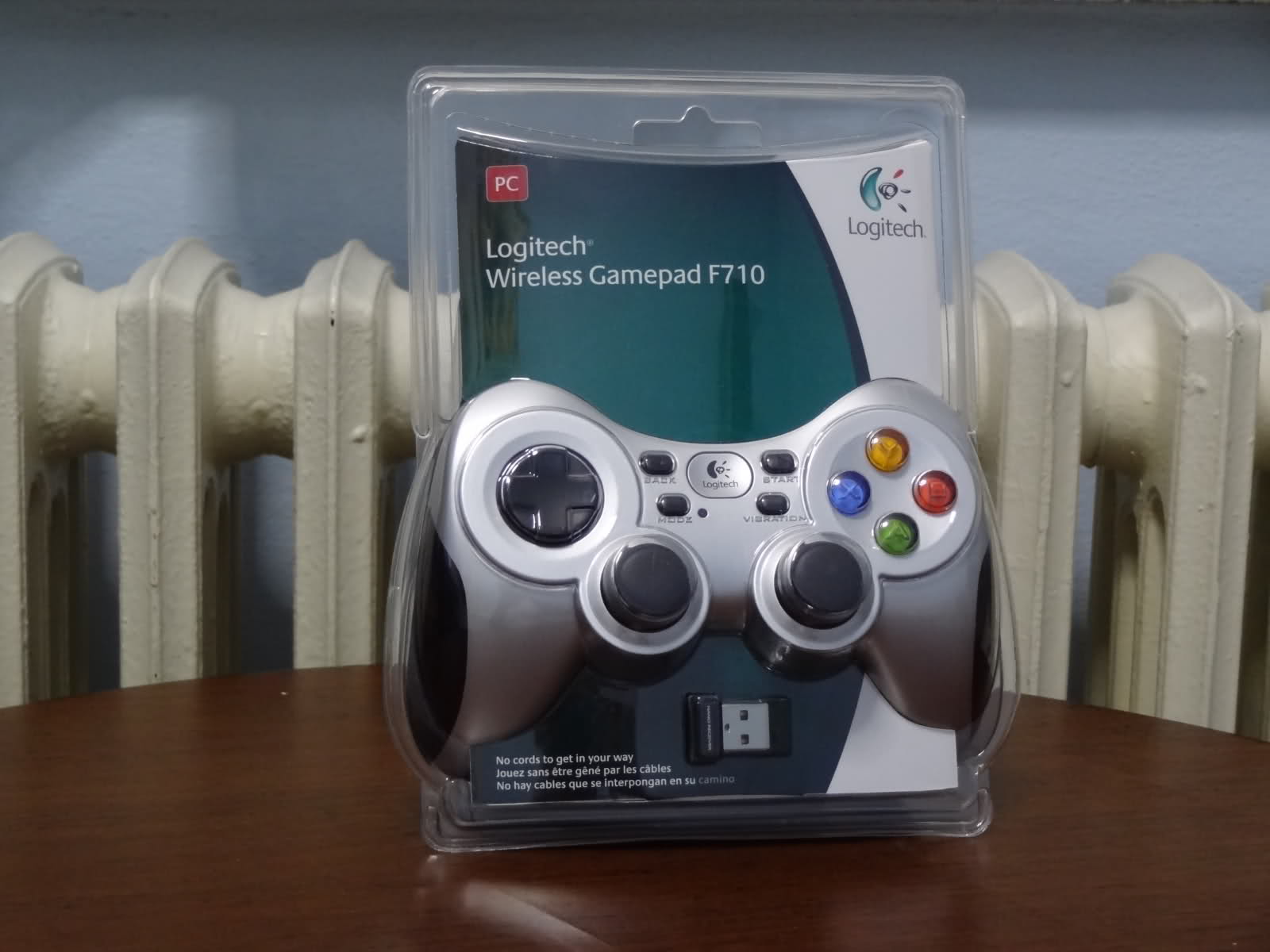 lazada-thiet-bi-choi-game-1