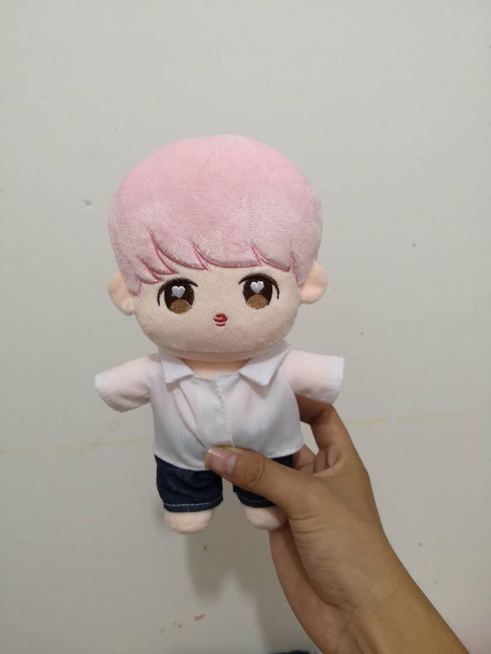 Doll Jimin tóc hồng full outfit phụ kiện dành cho doll nhóm nhạc idol, anime chibiThích hợp làm quà tặng cho bạn bè và người thânSản phẩm bán chạy nhất nămSản phẩm cập nhật theo mốt mới nhấtSản phẩm được update thường xuyênSản phẩm được hầu hết bạn trẻ yêu thích 