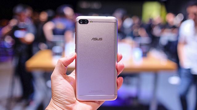 ZenFone 4 Max