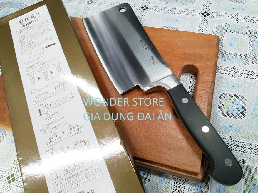 bone knife.jpg