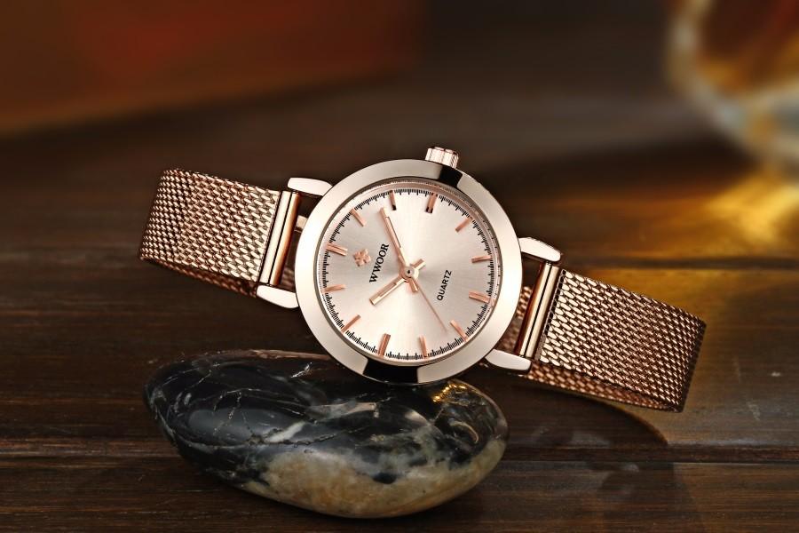 Đồng hồ nữ thời trang dây nhuyễn thép không gỉ cao cấp WWOOR 8823 (M Rose Gold)