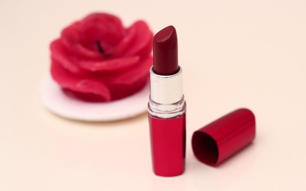 Son siêu ẩm Moisture Extreme Lipstick No.590 – Bourgogne Burgundy