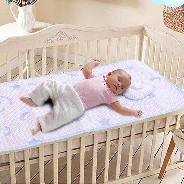 Chiếu lụa điều hòa cao cấp kèm gối cho bé