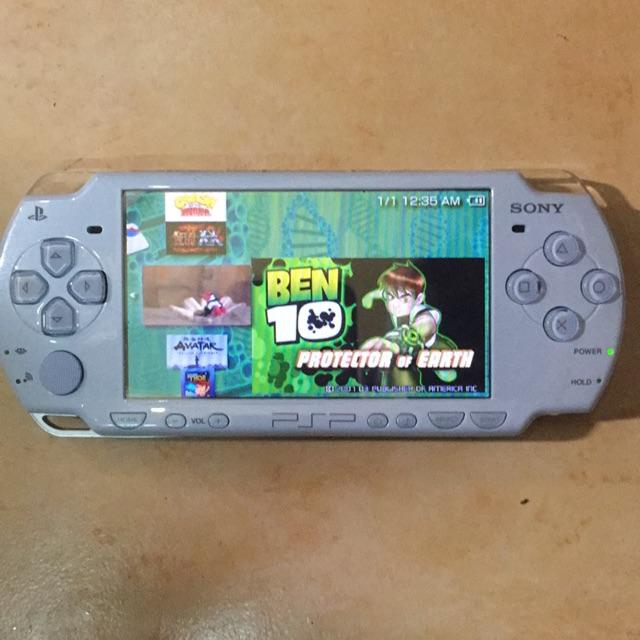 Máy game PSP 3000 hack không trầy (tặng thẻ 32gb FULL GAME theo yêu cầu)  tặng 1 đĩa game gốc ngẫu n