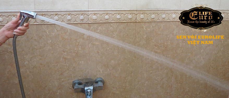 Bộ-vòi-xịt-vệ-sinh-Eurolife-EL-X01-(Trắng-bạc)-3.jpg