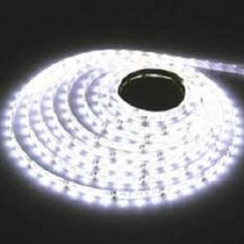 Cuộn Led dây dán 5m 5050 12v có keo đơn màu Trắng. Tân trang phòng giải trí phòng khách hắt trần thạch cao.
