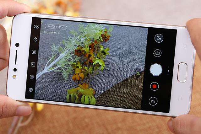 ZenFone 4 Max