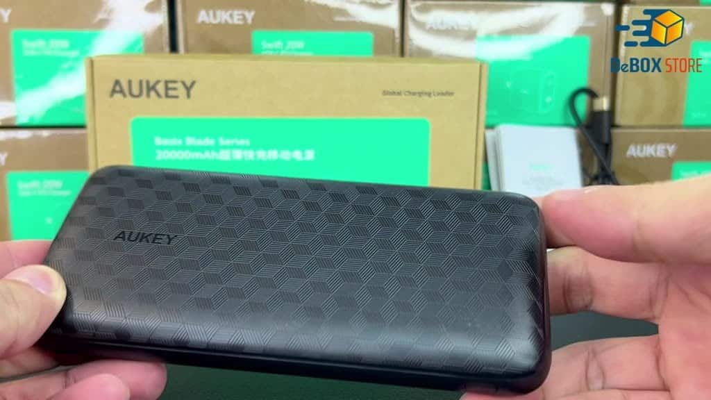 Sạc Dự Phòng Aukey PB-N93A/N93 20000mAh Cổng USB-C Sạc Nhanh PD3.0 18W/Baseus 20000mah QC 3.0 18W