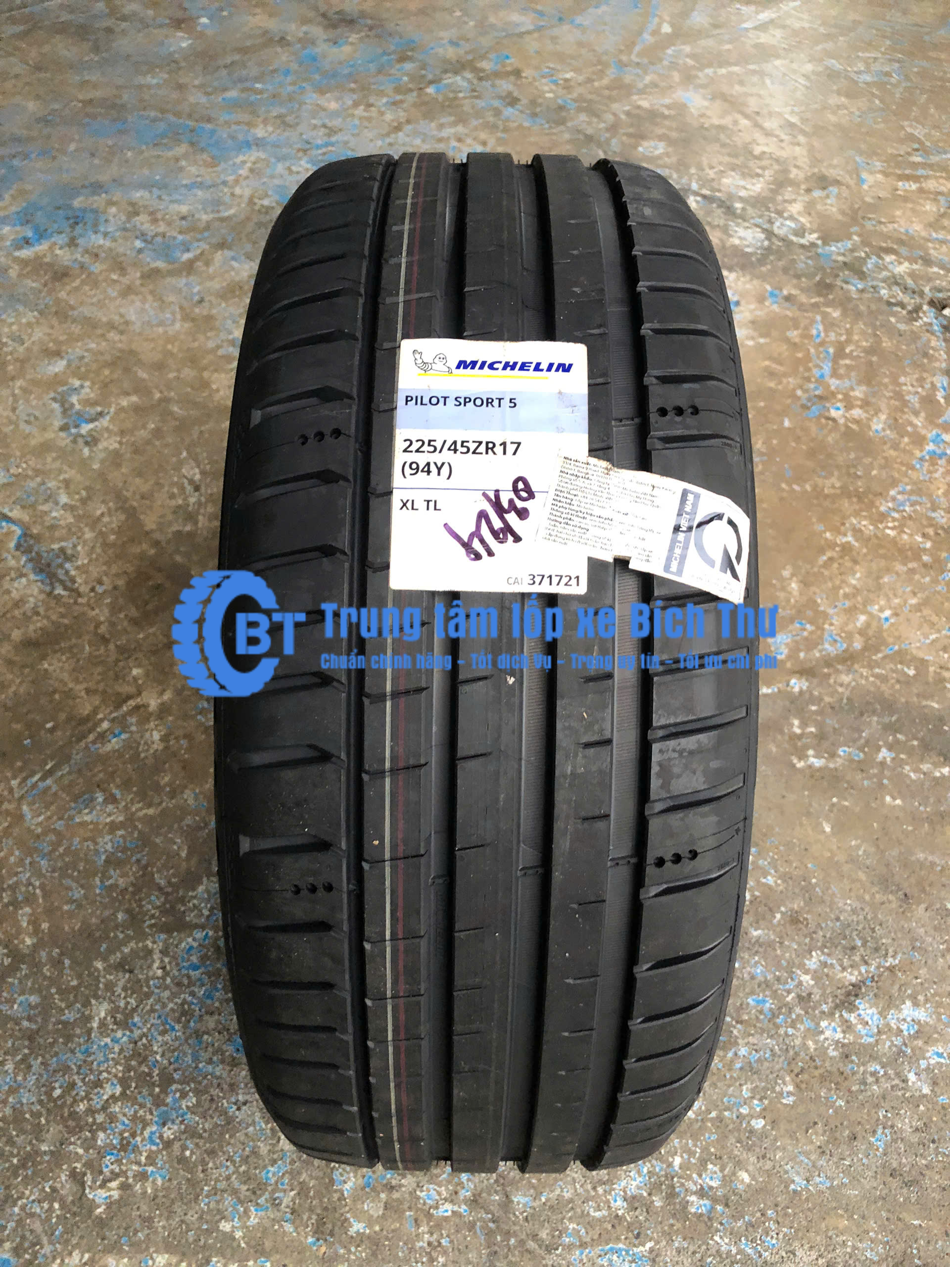 Lốp Michelin 225/45R17 Pilot Sport 5