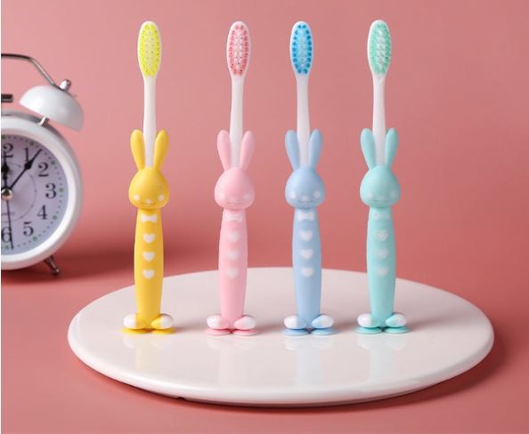 [HCM]Set 4 Bàn Chải Đánh Răng Trẻ Em Hình Gấu Thỏ ngộ nghĩnh đáng yêu
