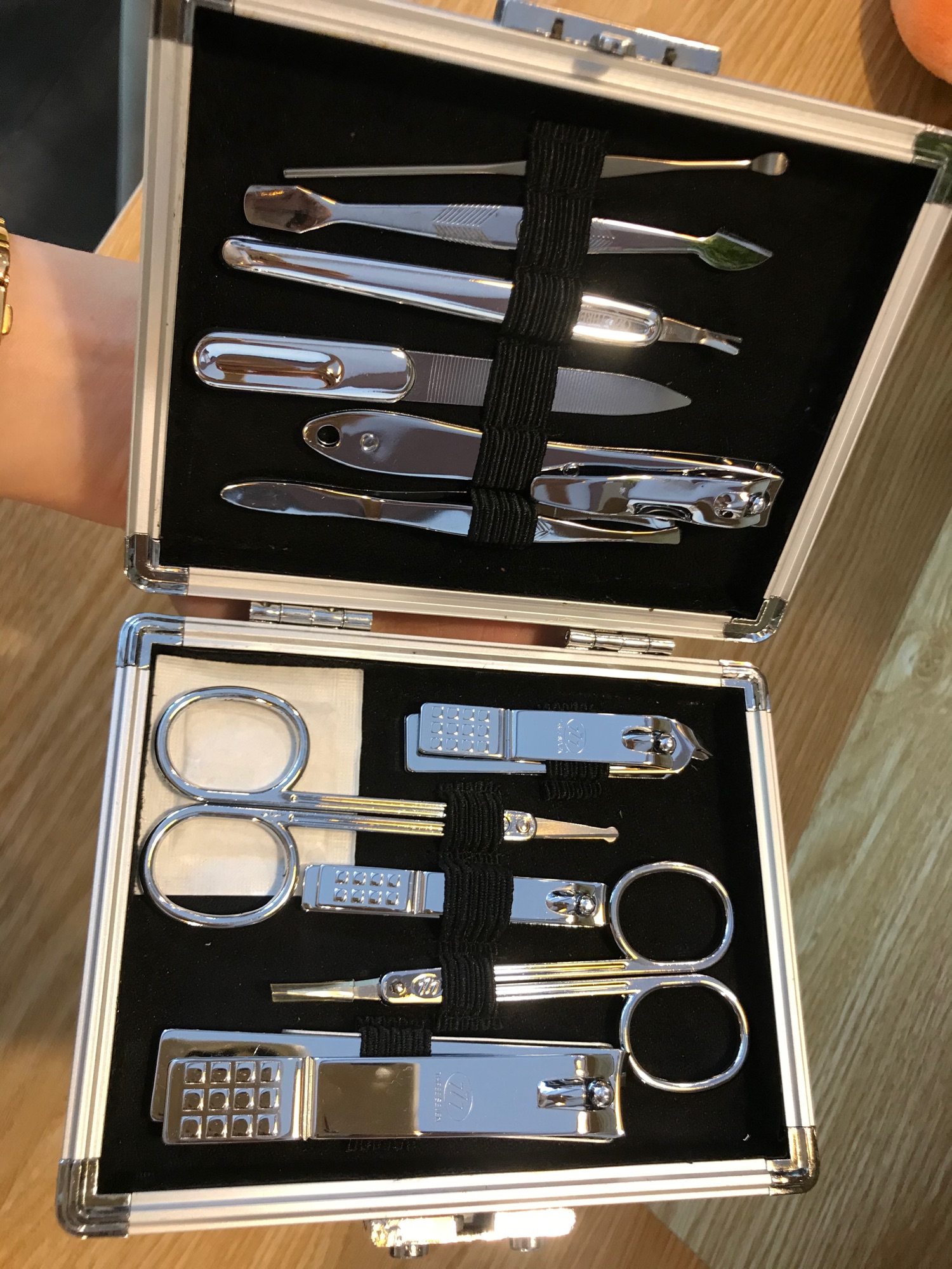 Bộ chăm sóc móng hiệu 777 – xách tay Hàn (mã TS16000 crom)