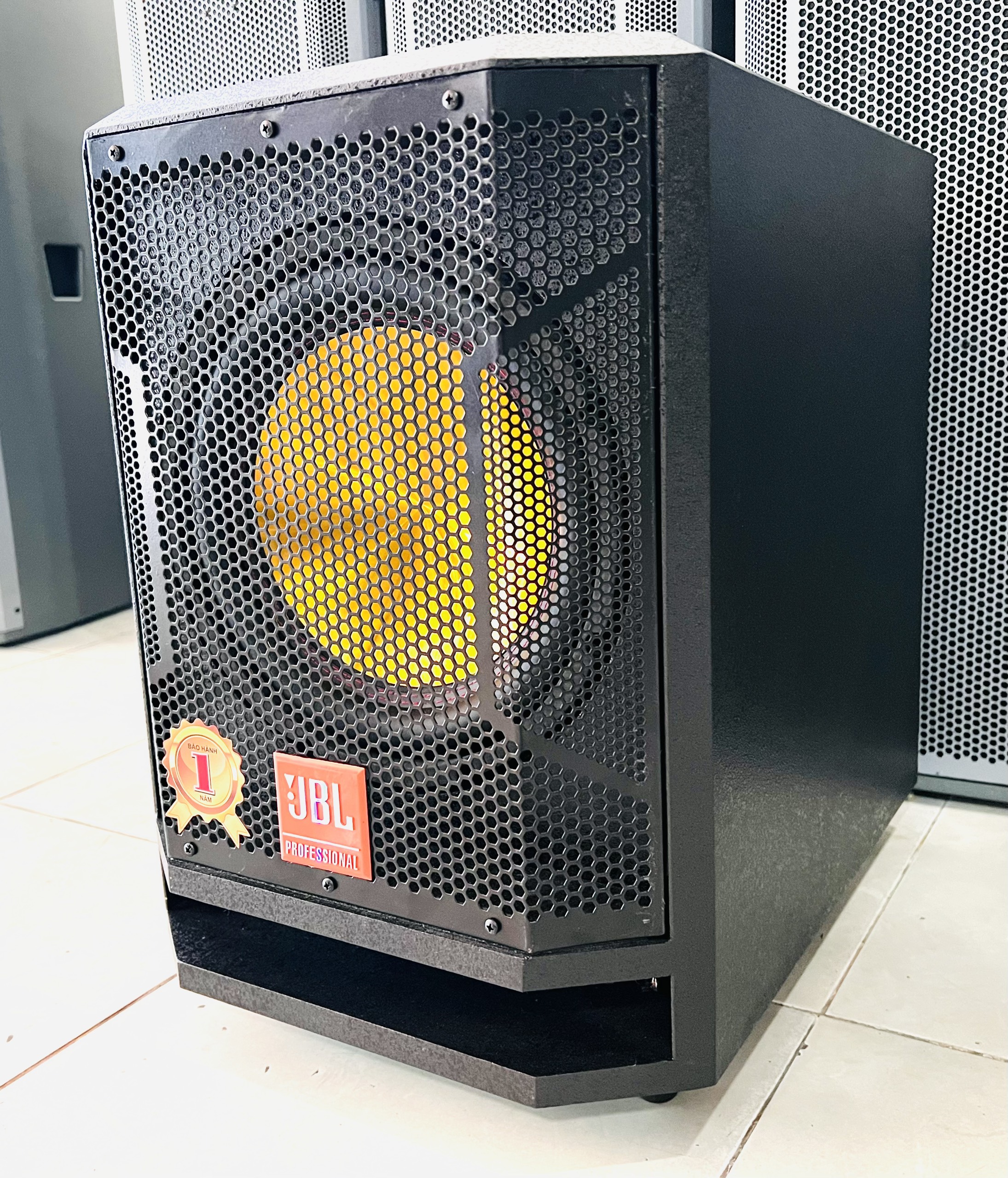 Loa sub điện 30 thùng sơn cao cấp JBL chuyên karaoke và nghe nhạc Vip