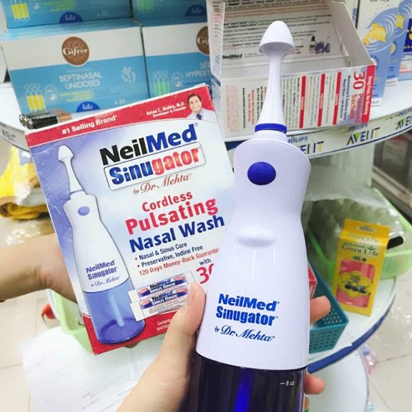 MÁY RỬA MŨI NEILMED SINUGATOR CORDLESS PULSATING NASAL WASH - KÈM 30 GÓI MUỐI - 9765 - SẢN PHẨM TỐT CHẤT LƯỢNG CAO HOT TRÊN THỊ TRƯỜNG ĐƯỢC ƯA CHUỘNG HIỆN NAY HÀNG CHUẨN ĐẢM BẢO CHO KHÁCH YÊU TRẢI NGHIỆM
