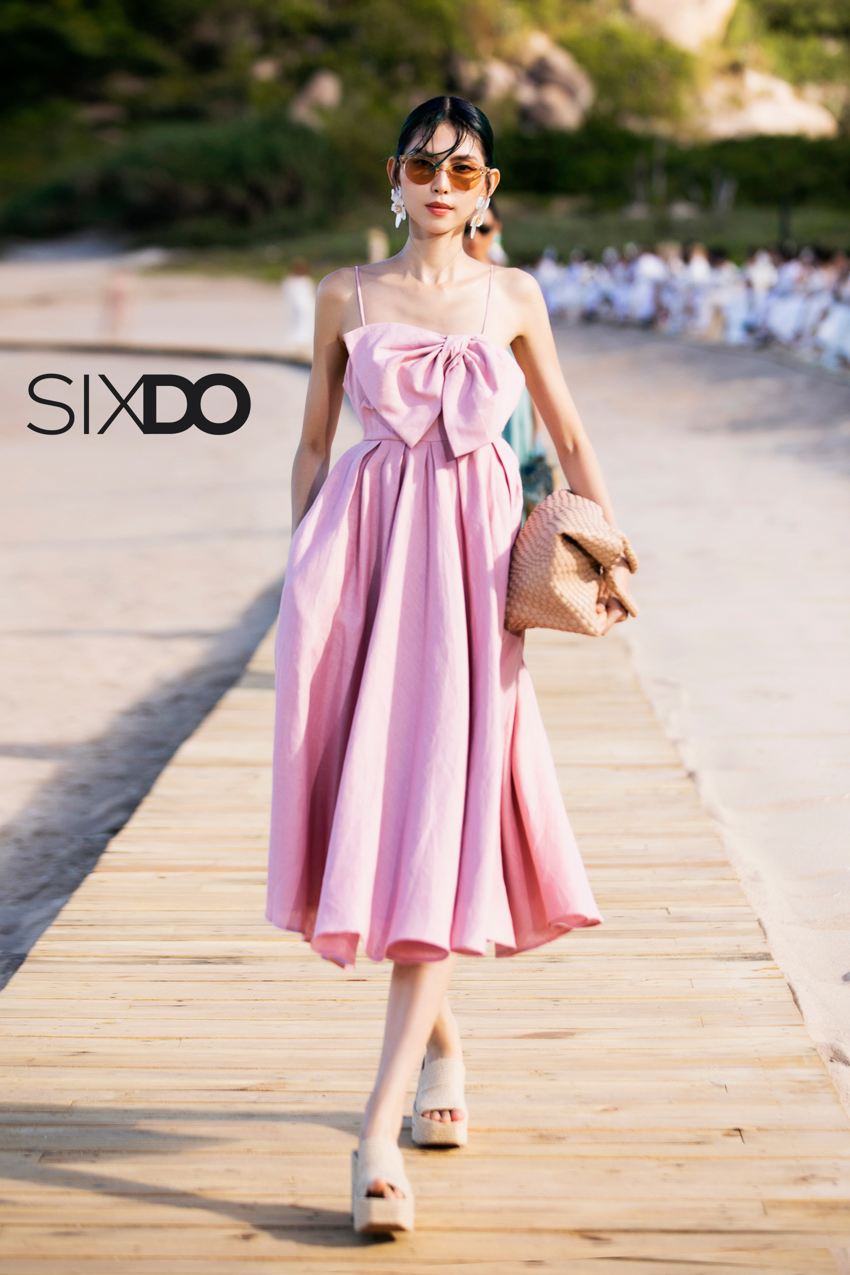 Đầm hai dây nơ ngực linen SIXDO (Strappy Midi Linen Dress)