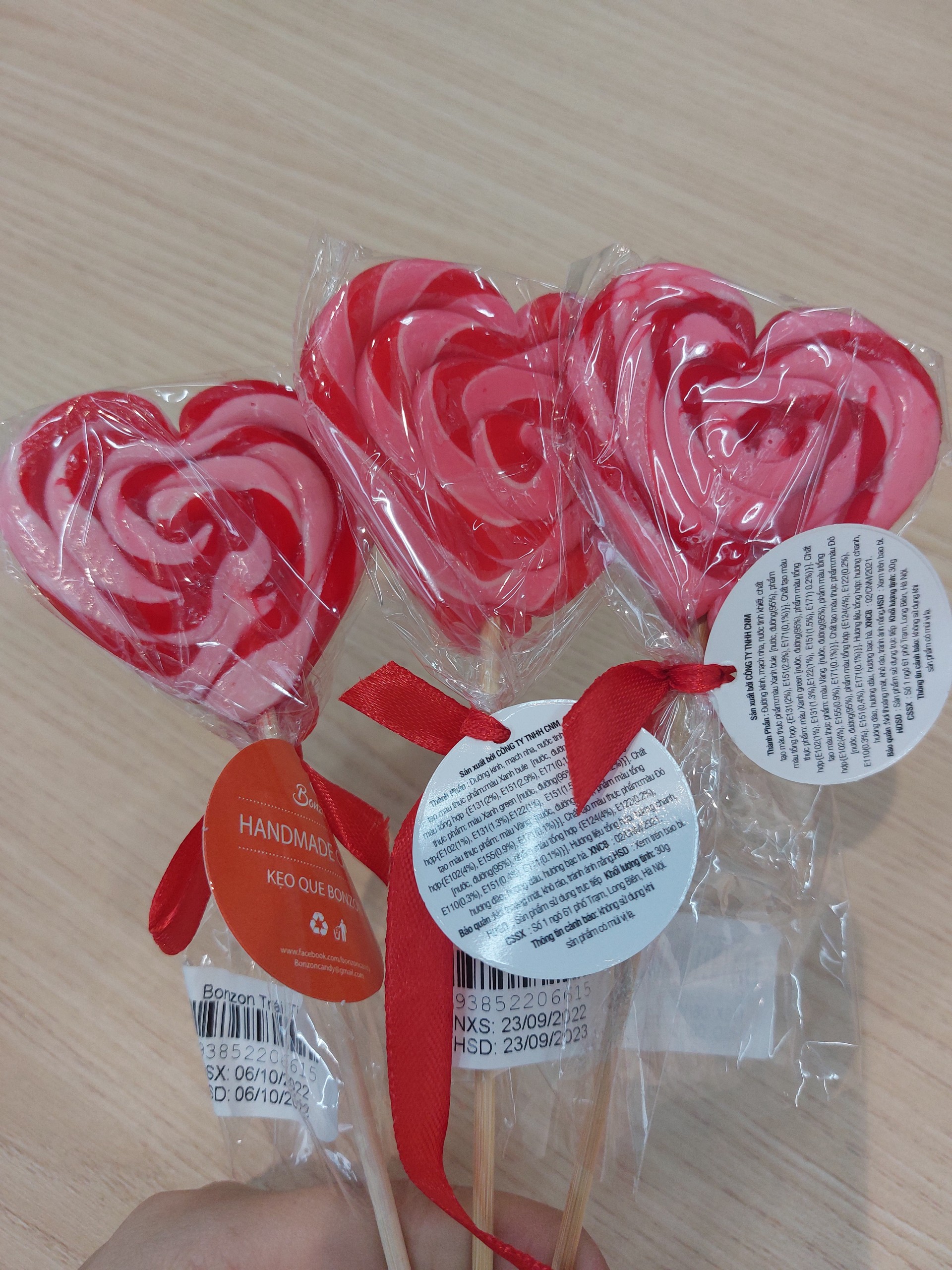 Kẹo mút thủ công lollipop  Bonzon trái tim 25g - quà tặng cho 1 nửa yêu thương không chất bảo quản  