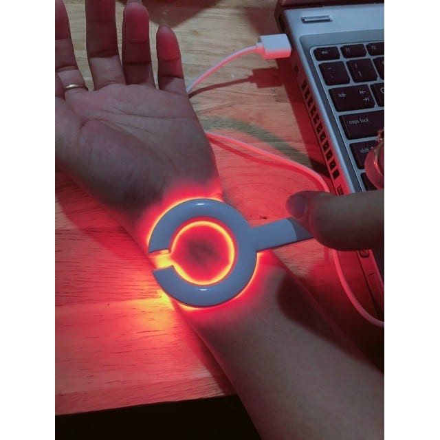 [Hcm]Đèn Soi Ven Tĩnh Mạch Chuyên Dụng Dùng Lấy Máu