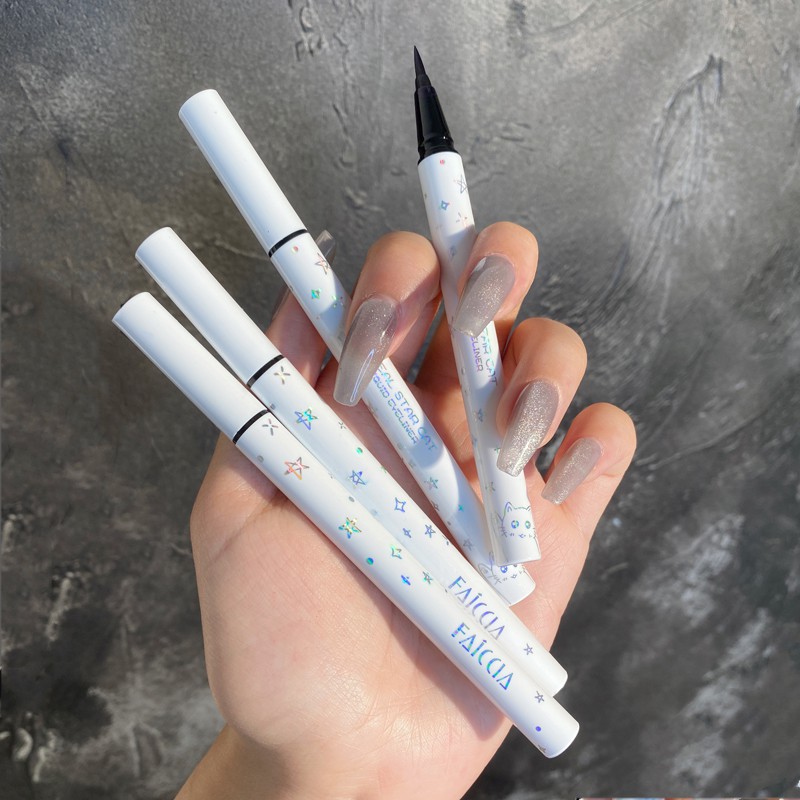 Bút Kẻ Mắt Nước Faiccia Đầu Mảnh Steal Star Cat Con Mèo