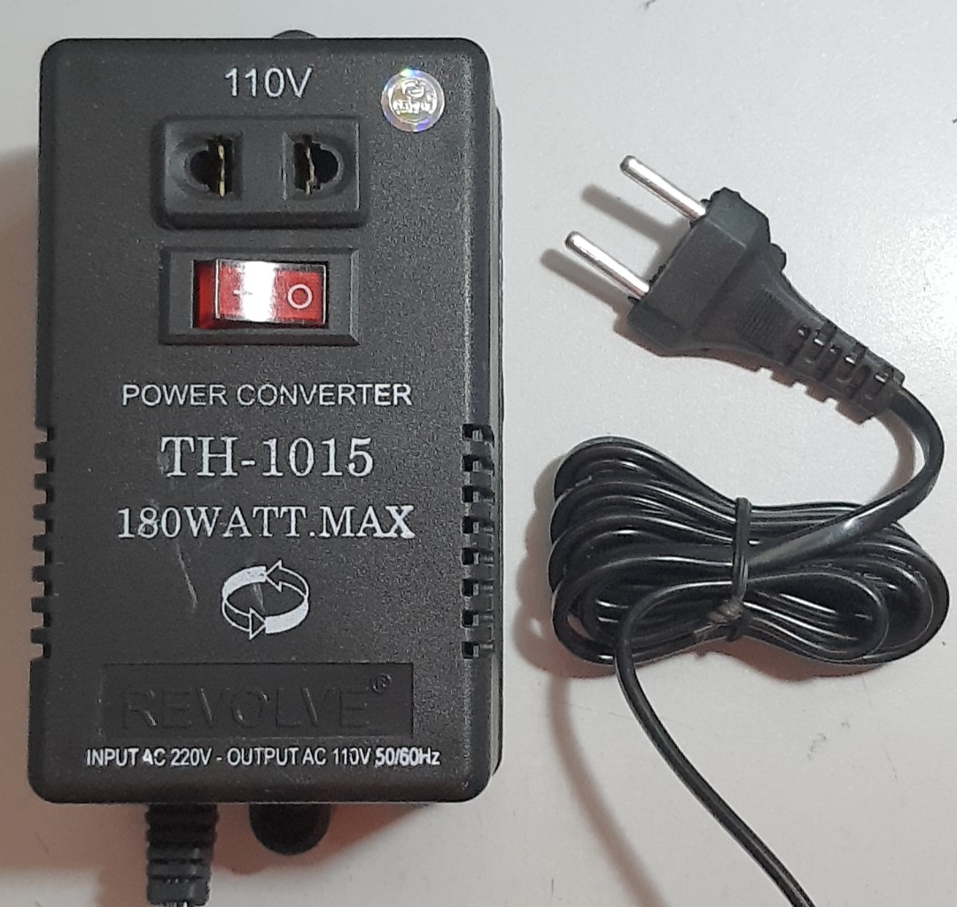 Biến áp 100W đổi nguồn 220V ra 110V Revolve TH-1011