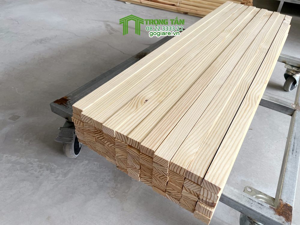Gỗ Thông 2cm x 3cm x dài 100 120cm + láng mịn 4 mặt - MS214