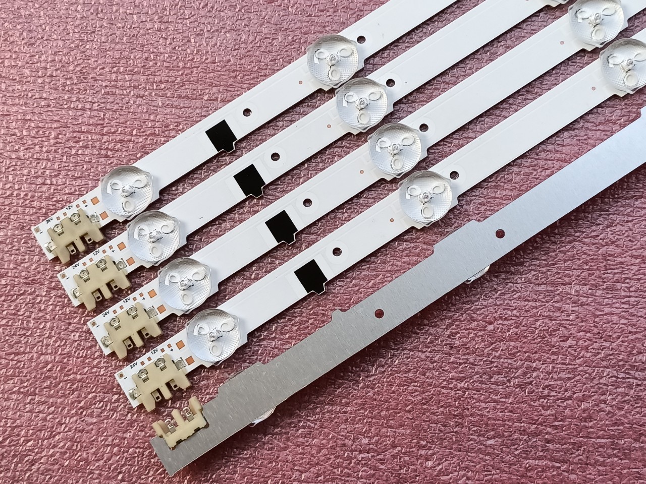 [HCM]BỘ LED TIVI SAMSUNG 32F4000 32F4100 32F4500 325000 MỚI 100% HÀNG ZIN HÃNG BỘ 5 THANH MỖI THANH 