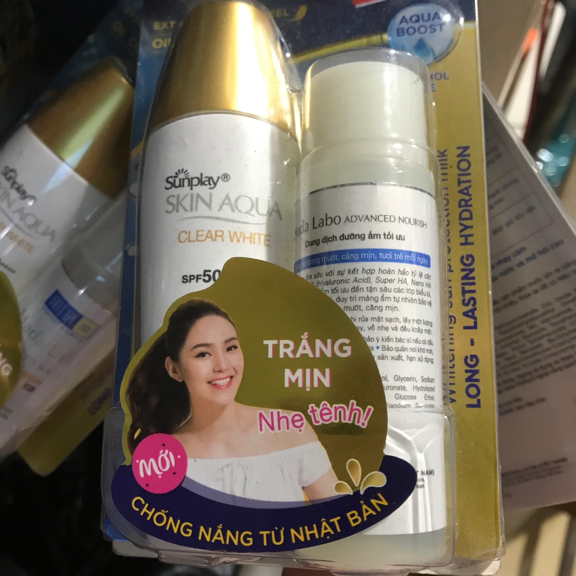 Kem chống nắng Sunplay tặng kèm dung dịch dưỡng ấm