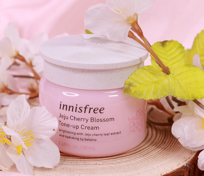 Kem Dưỡng Trắng Da Nâng Tone Tức Thì Innisfree Jeju Cherry Blossom Tone-Up Cream 50ml