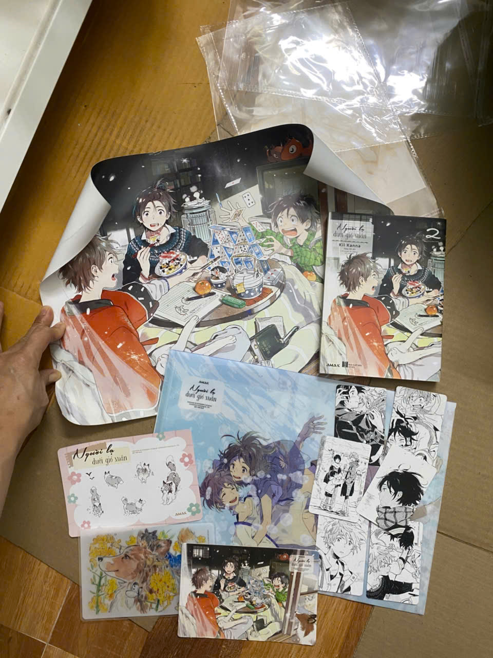 (full pk) Lẻ Truyện tranh cũ Người lạ dưới gió xuân tập 1 2 3 bản đặc biệt đủ phụ kiện