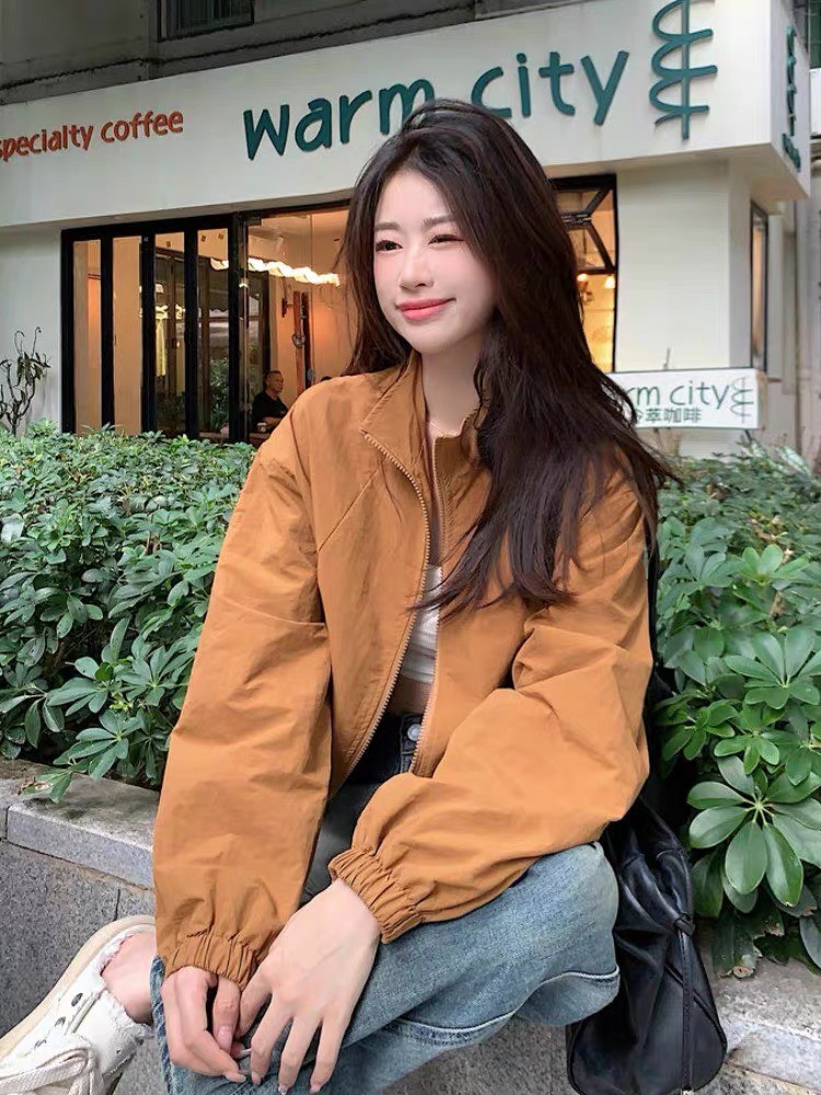 Áo khoác gió nữ - CROPTOP + có dây rút - áo khoác gió croptop trơn có dây rút May Clothes