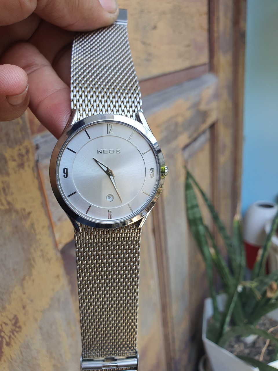 Đồng hồ nam cao cấp hiệu NEOS đồng hồ si Nhật size mặt 41 mặt tròn màu trắng dây lụa đã qua sử dụng 2hand HCM