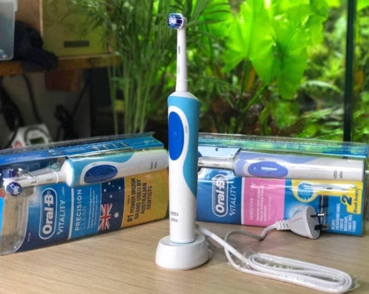 Bàn Chải Điện Oral B Cho Người Lớn Hàng Úc