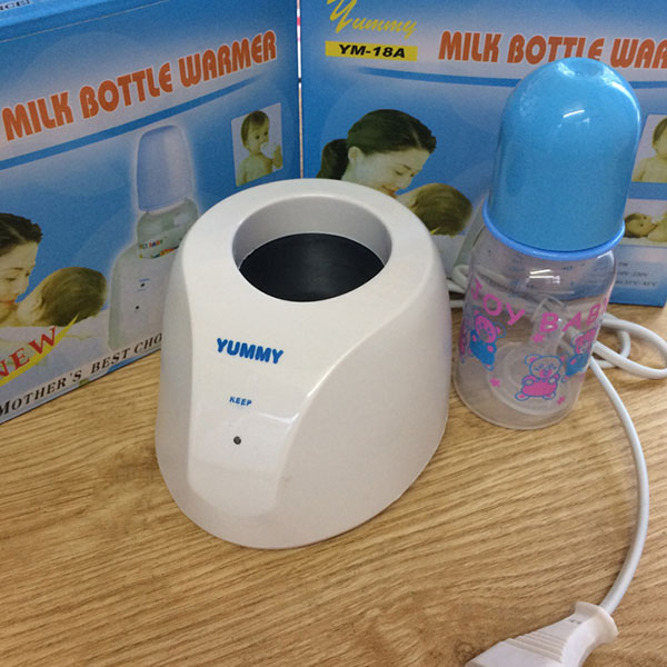 Máy hâm làm ấm sữa Yummy giúp làm ấm nhanh chóng