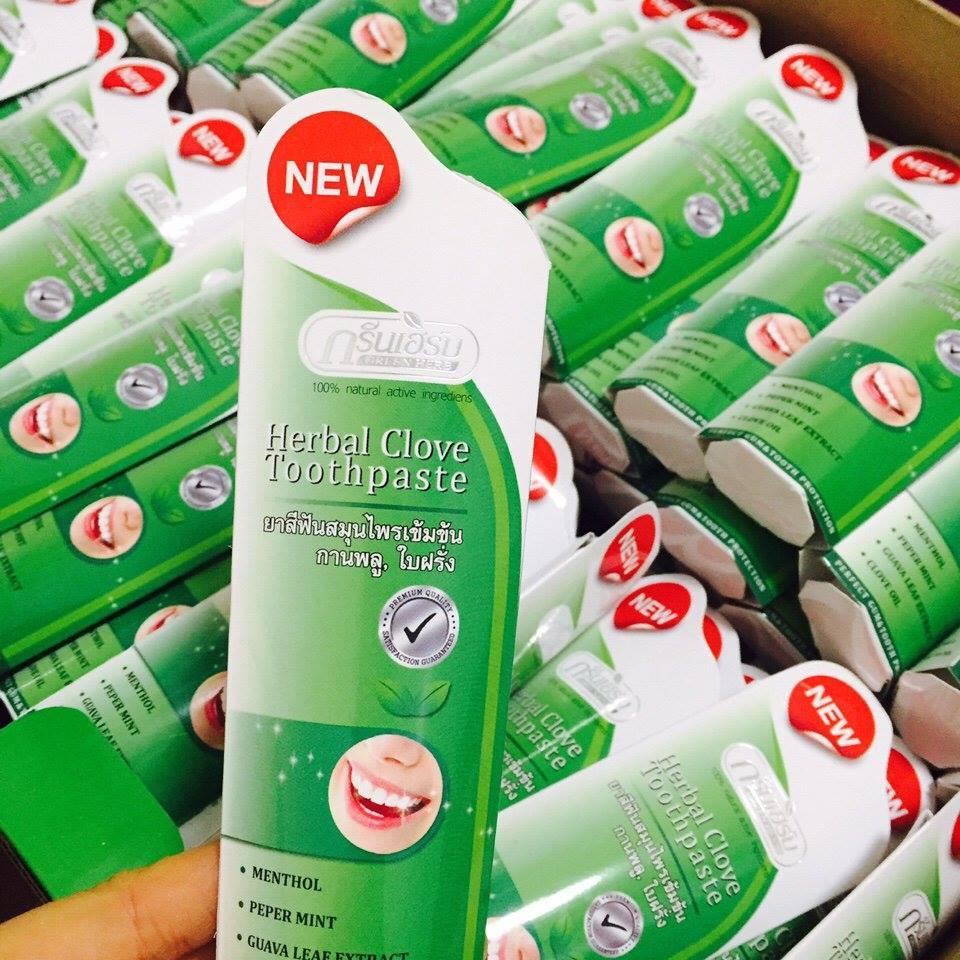 01 Tuýp Kem Tẩy Trắng Răng Green Herb Thái Lan 30Gr (Herbal Clove Toothpaste)