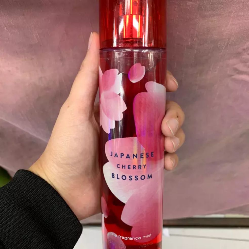 [Hcm]Xịt Toàn Thân Blossom Cherry Japanese Spray