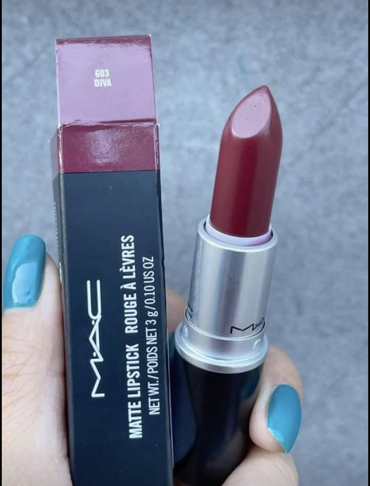 Son Mac Diva 603 Màu Đỏ – Matte