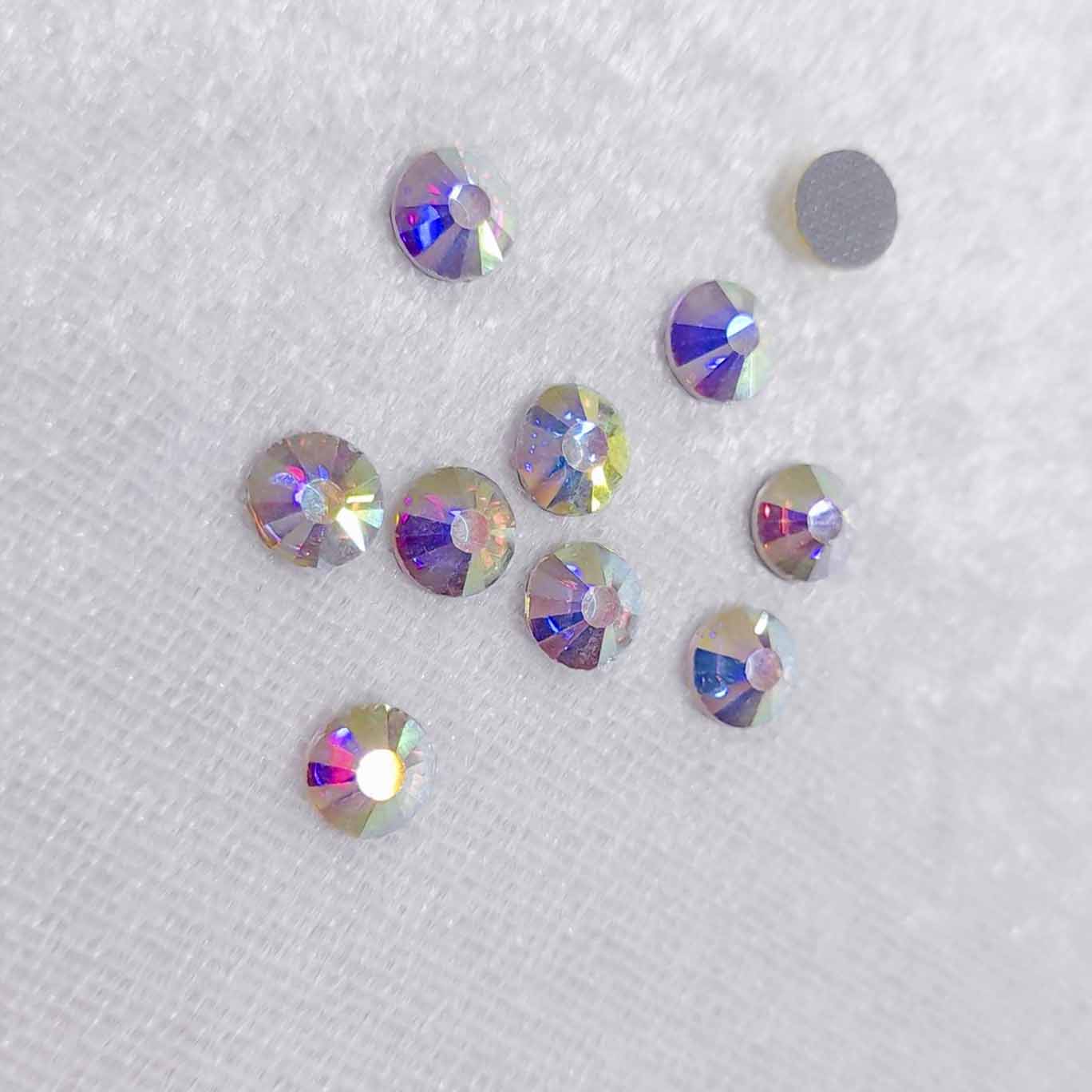 20 Hạt đá xoàn ủi nhiệt size 7mm màu trắng ánh 7 màu đính trang trí áo váy đầm thòi trang