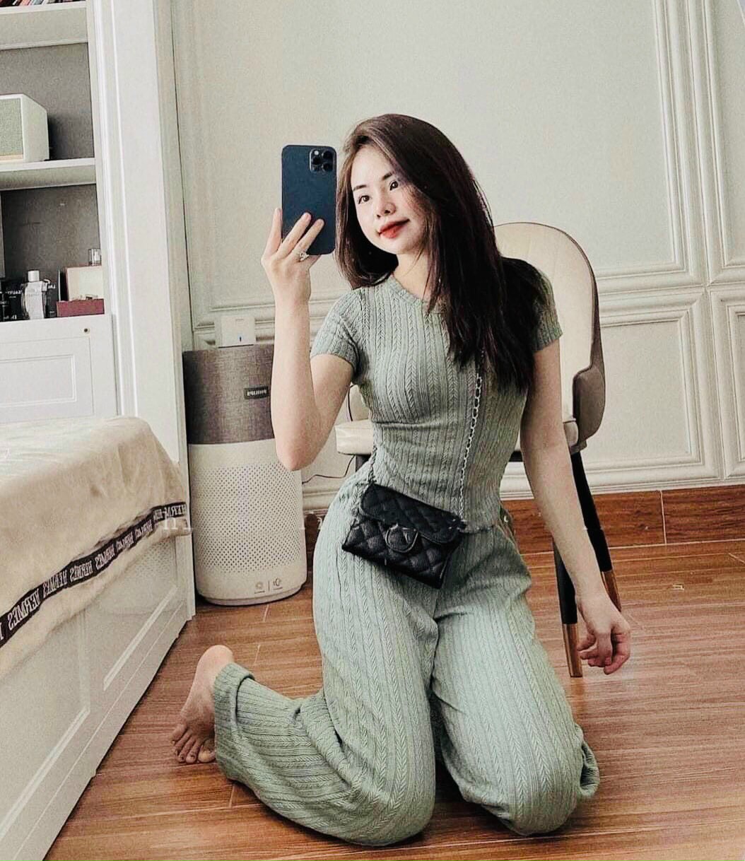 [Voucher 50k Freeship Max 0 đồng toàn quốc] Set bộ thun gân trơn mặc đi chơi ở nhà cá tính áo thun c