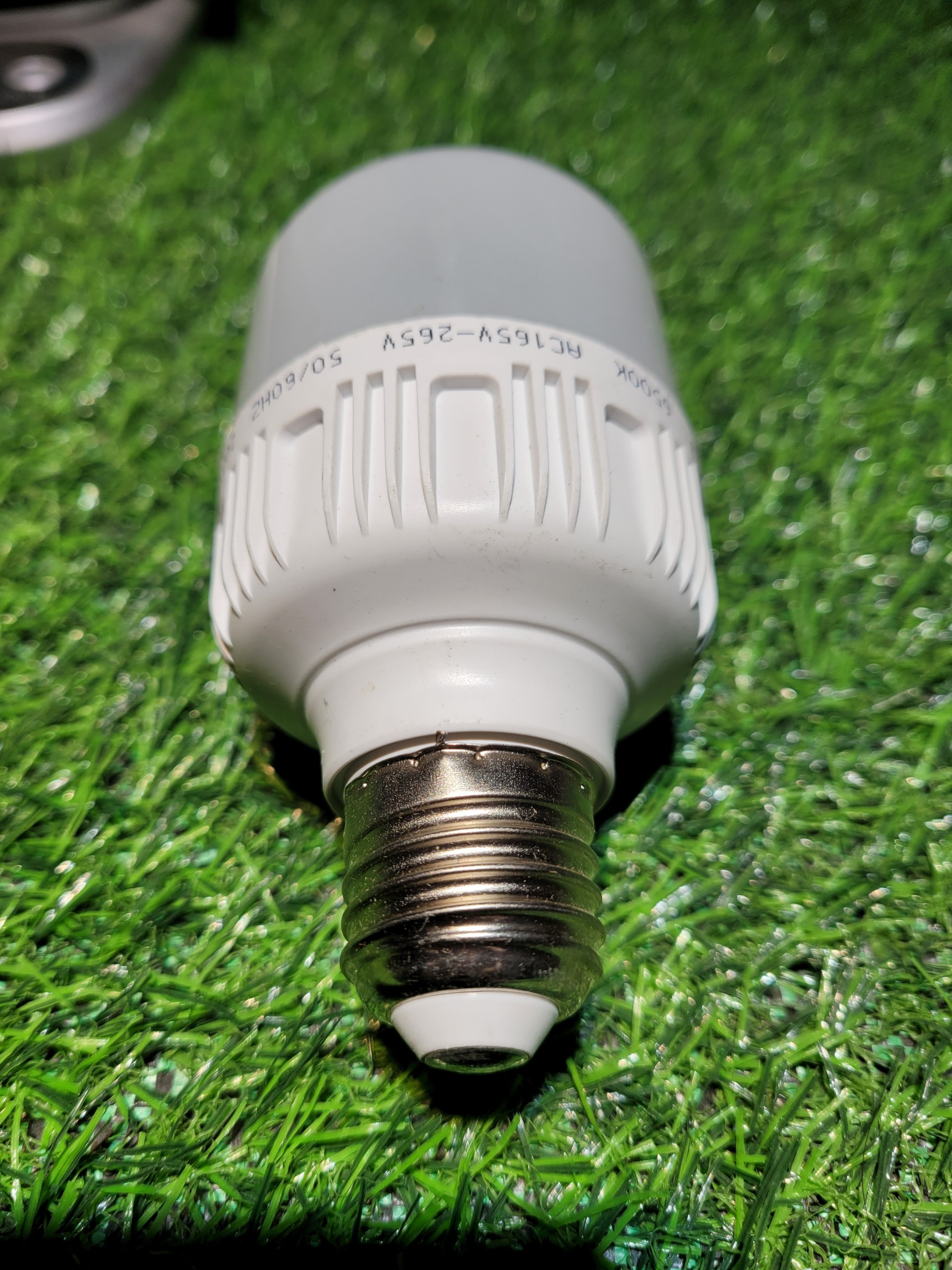 Bóng đèn LED cảm biến vi sóng âm Radar 360 độ giá cực tốt