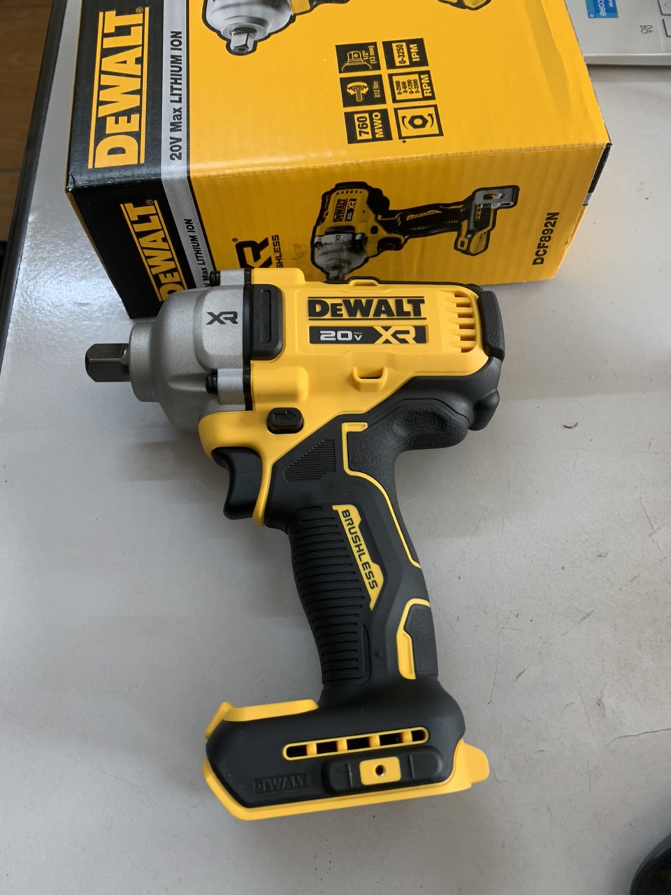 Thân Máy vặn bulong 20V chính hãng Dewalt DCF892N tại máy NTT bảo hành dài hạn