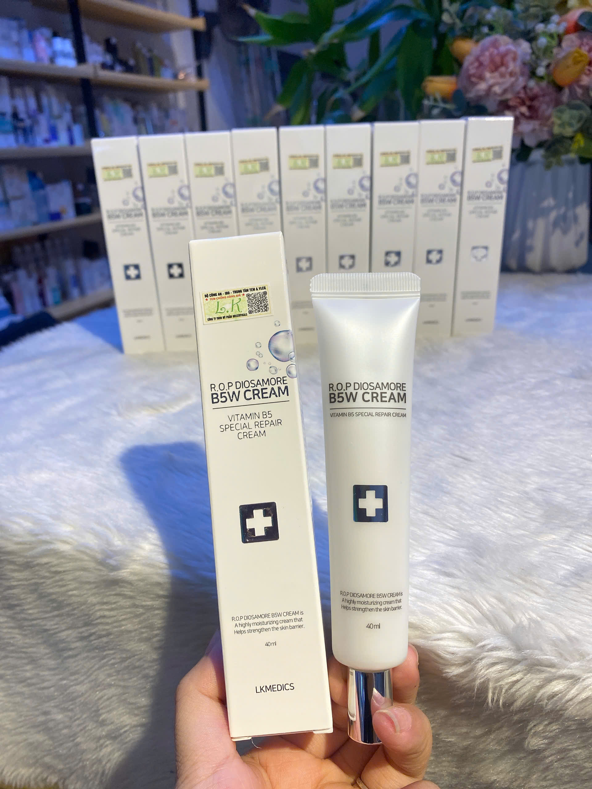 Kem phục hồi làm dịu căng bóng R.O.P Diosamore B5W Cream vitamin B5 Special Repaip Cream 40ml