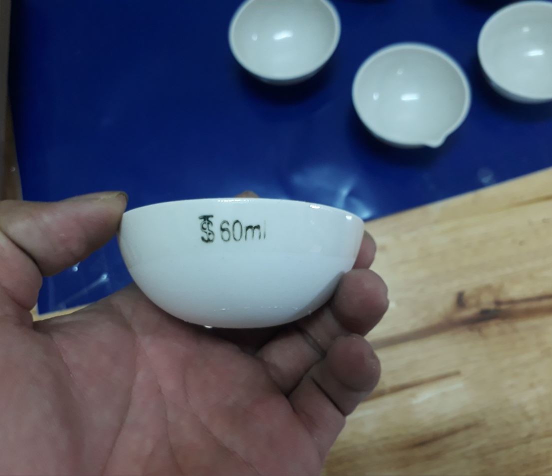 Bát sứ có mỏ 60ml