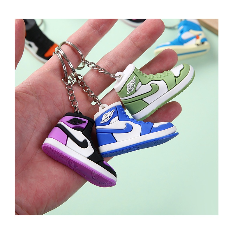 Móc khoá hình giày thể thao Sneaker độc đáo