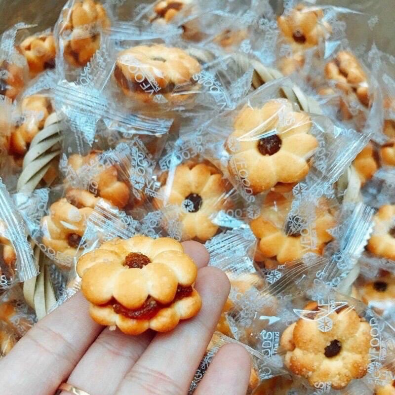 [HCM] 1kg BÁNH QUY HOA MAI NHÂN MỨT DỨA THÁI LAN 500G ăn vặt - ăn vặt - bánh mứt Tết