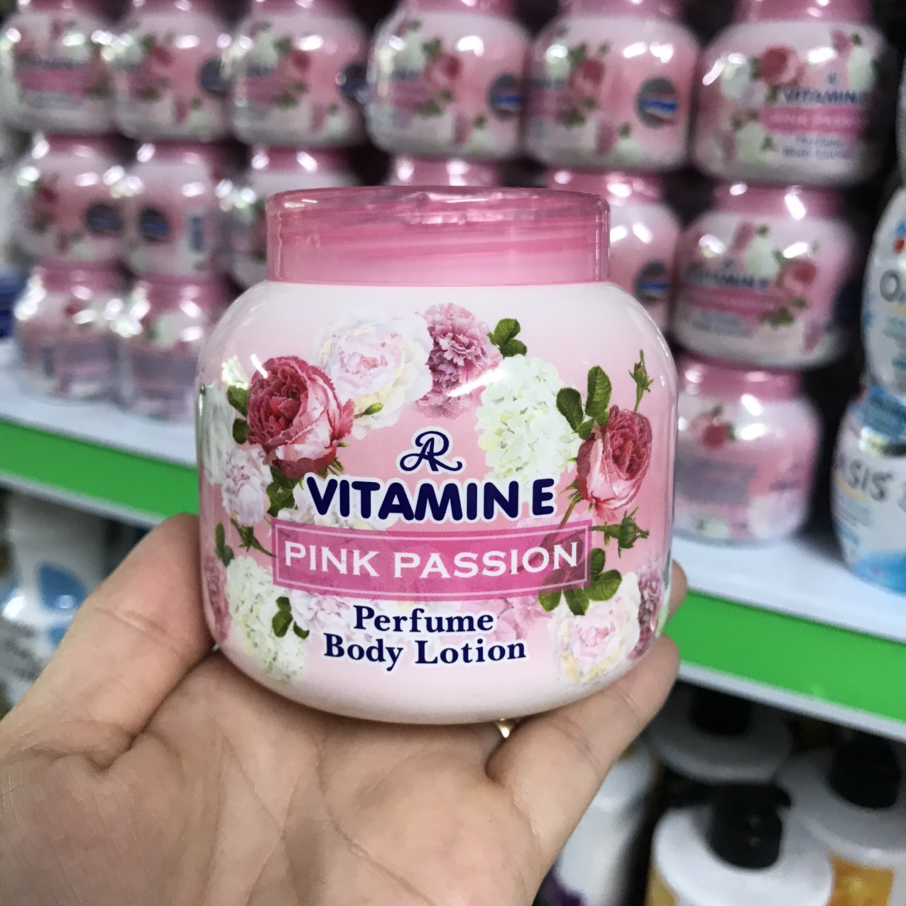 Kem Dưỡng Da Aron Vitamin E Thai Lan