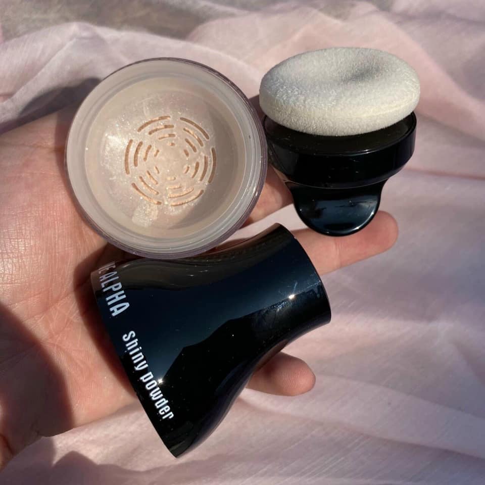 Phấn Phủ Bột Nhũ LOVE ALPHA Shiny Powder
