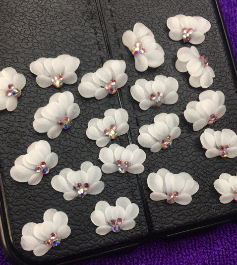 [HCM]Sản phẩm trang trí móng  vẽ nổi Nail desige  hoa vẽ nổi. Hoa nổi 4D Fantasy set 2 hoa theo màu.Hoa dễ bẻ from móng(hàng vẽ tay không đổ khuôn )