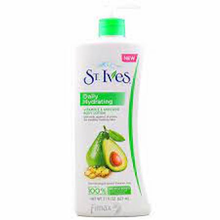 Dưỡng Thể Chiết Xuất Trái Bơ St. Ives Daily Hydrating Body Lotion Vitamin E And Avocado 621Ml (Mỹ)