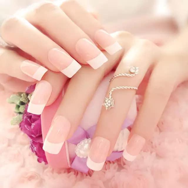 Bộ 24 Móng Tay Giả Nail Giả Móng Giả A22 (Tặng Kèm Keo Dán Móng)