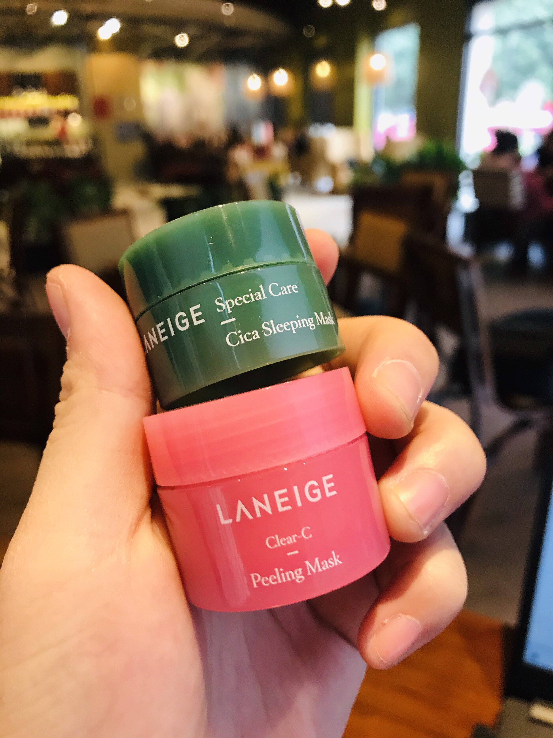 Bộ tẩy tế bào chết 15ML và mặt nạ dưỡng ẩm sâu LANEIGE Cica Sleeping Mask 10ML