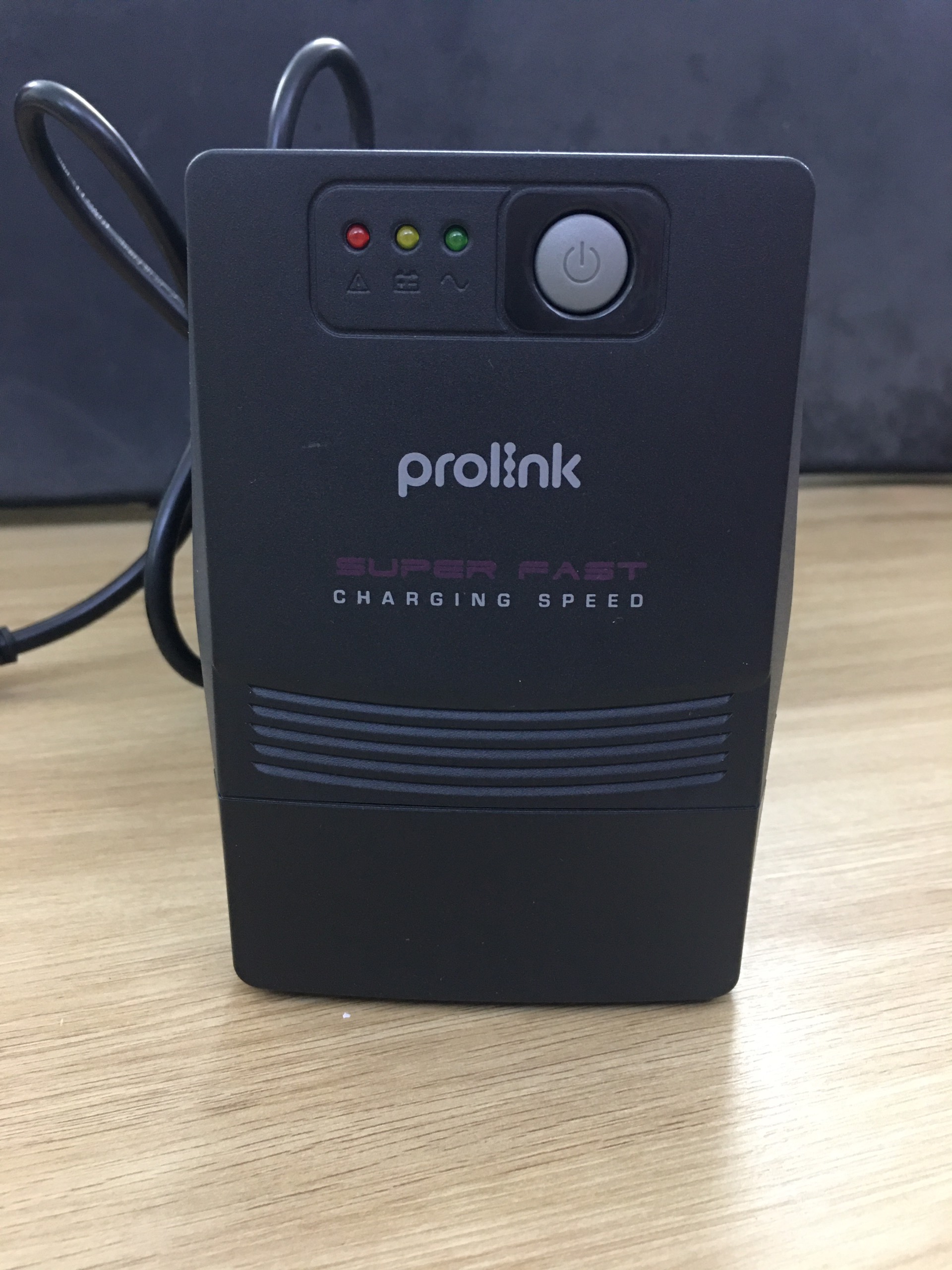 Bộ Lưu Điện UPS 650VA PROLiNK PRO700SFC Chính Hãng