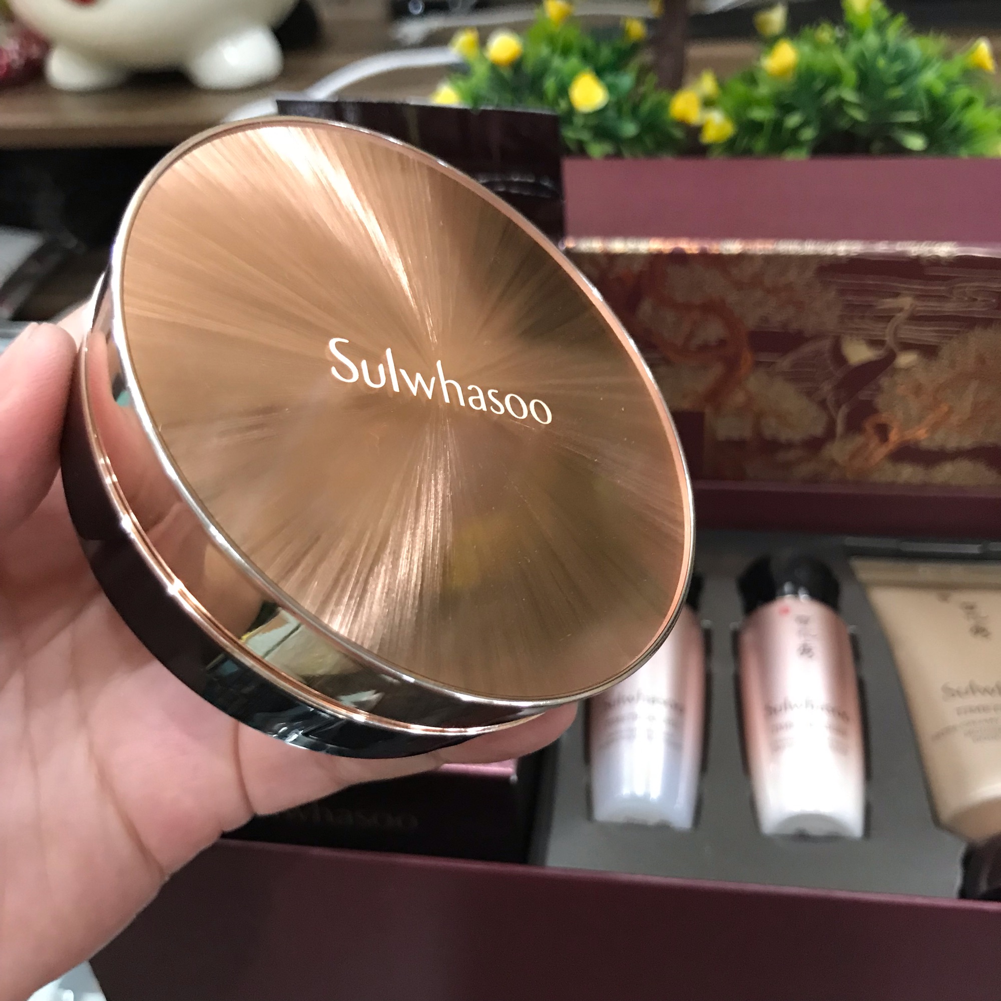 Cushion Thông Đỏ Timetreasure Radiance Serum Cushion Tone 23